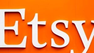 How do I submit a help request on Etsy?